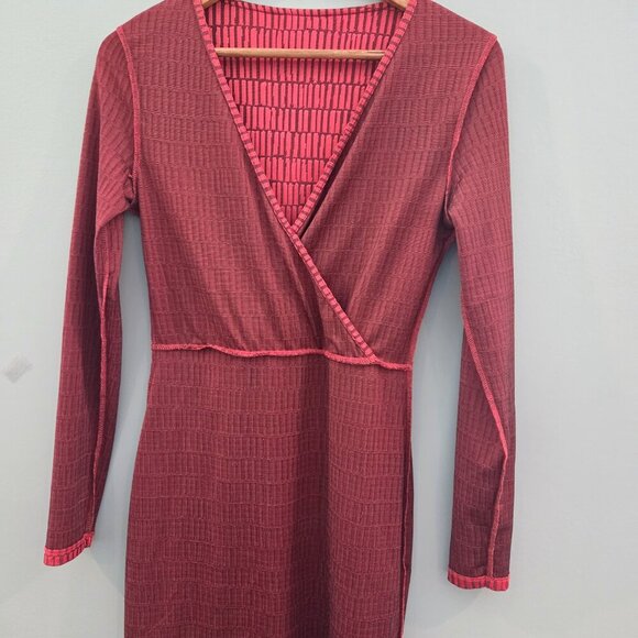 FRENCH CONNECTION FAUZ WRAP DRESS SIZE 6 RED LINEAR JACQUARD LONG SLEEVE - Picture 8 of 10